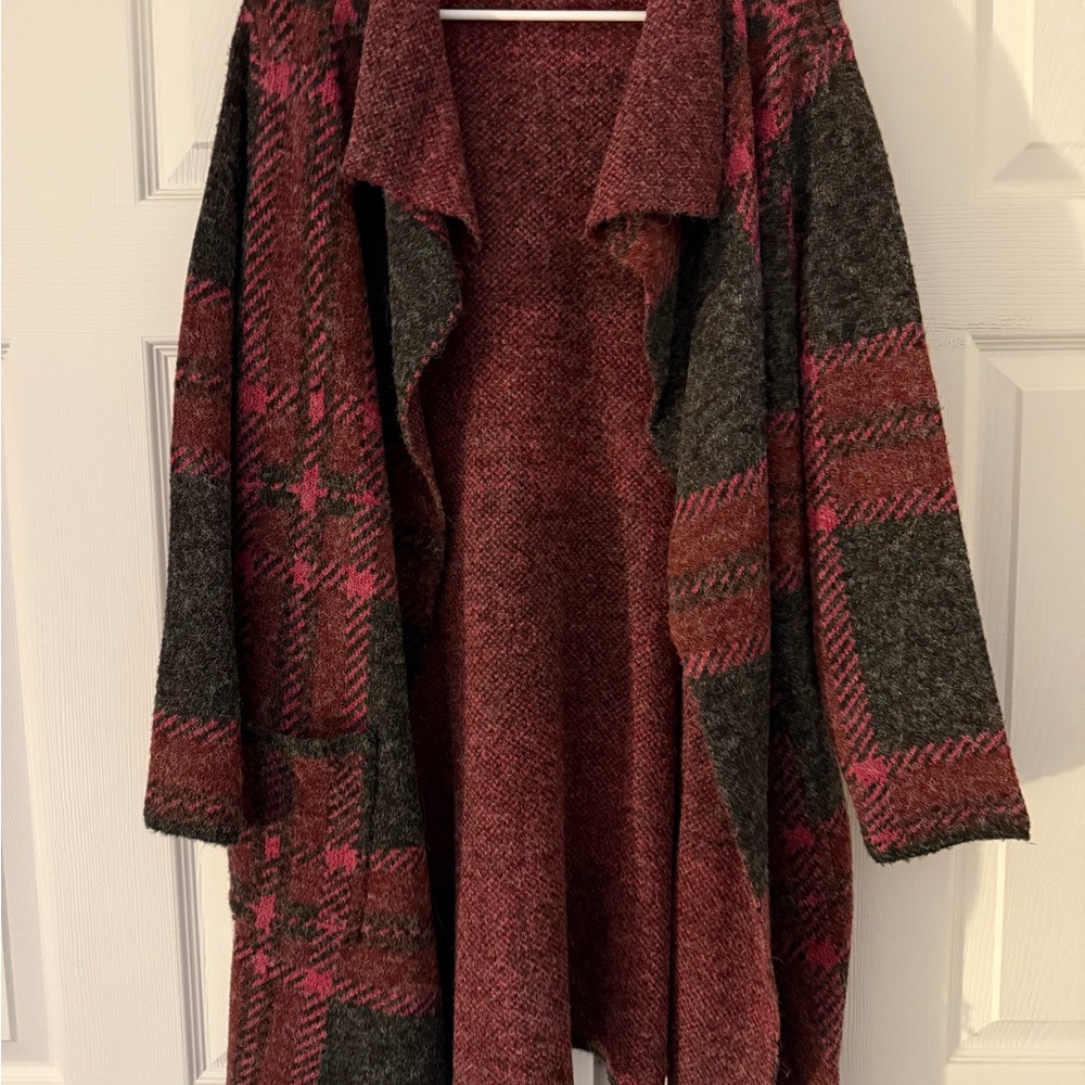 Joseph A Pink and Gray Cardigan Sweater with Textured Knit